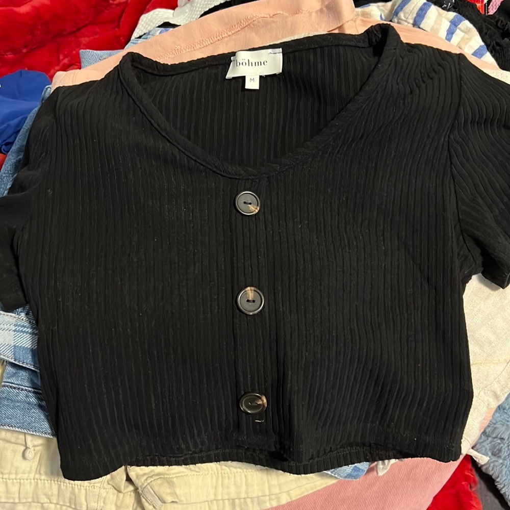 Cropped tee